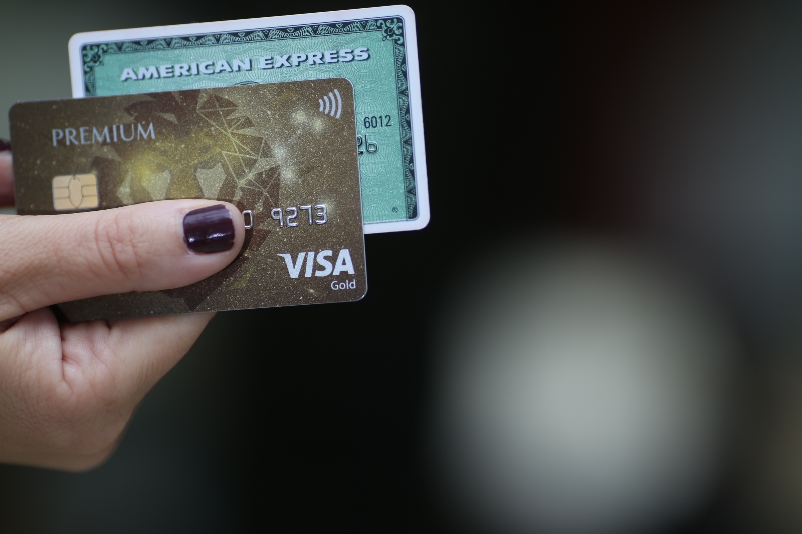 Do kraja 2019. godine svi korisnici American Express kartica dobit će novu Visa karticu Do kraja 2019. godine svi korisnici American Express kartica dobit će novu Visa karticu