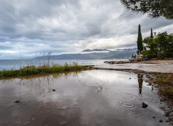 ilustrativna kiša plaža Kantrida Rijeka-12