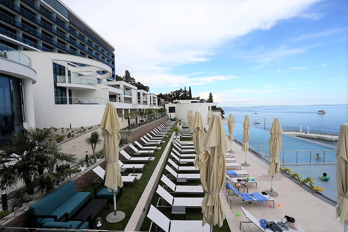 Pogled na novootvoreni hotel Hilton Costabella  u Rijeci