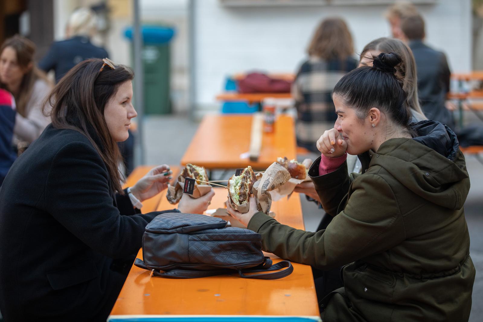 Burger Fest stigao u Rijeku gdje se može uživati u vrhunskim i slasnim burgerima