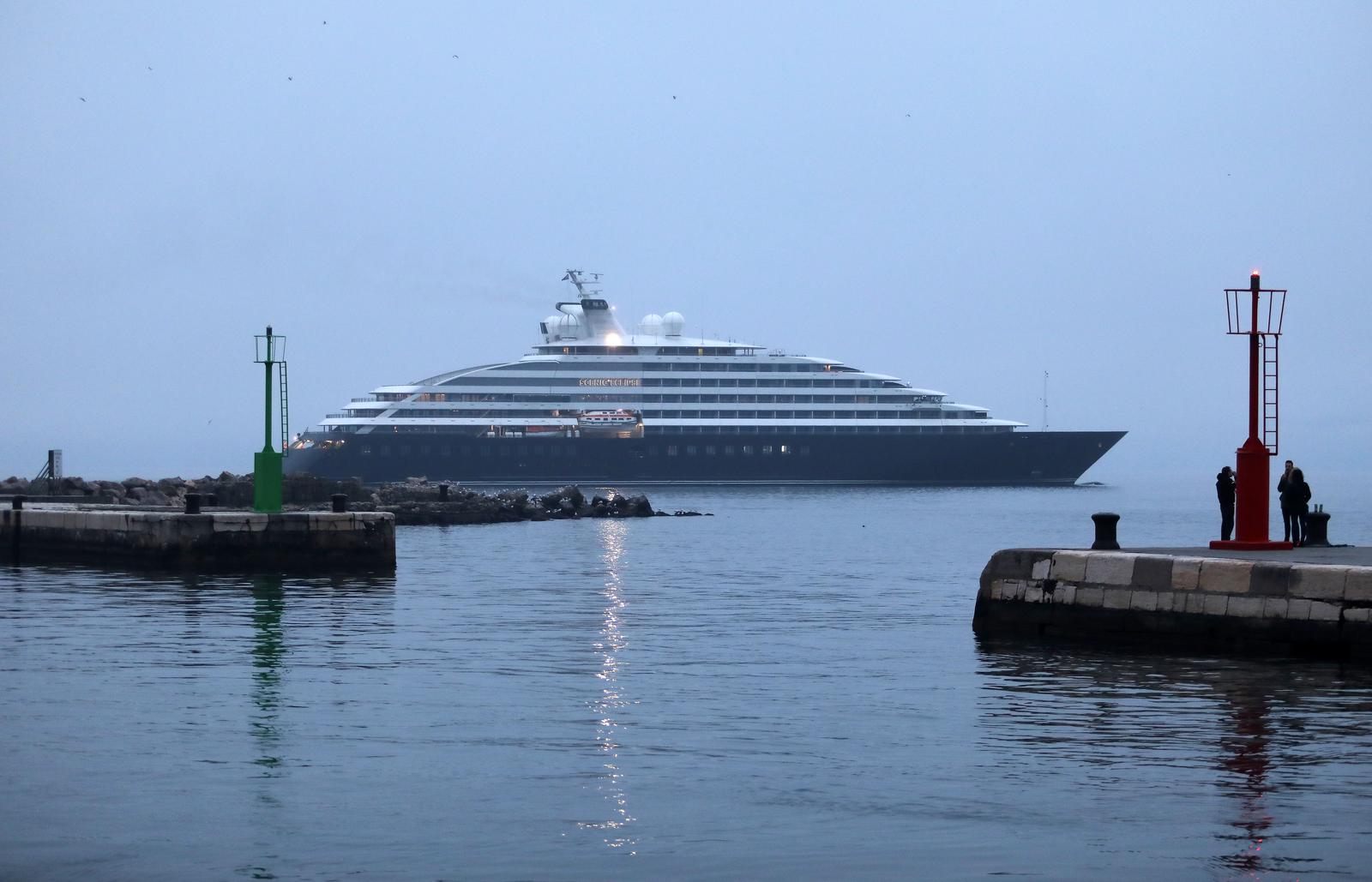 Rijeka: Polarni kruzer Scenic Eclipse vratio se luku nakon remonta