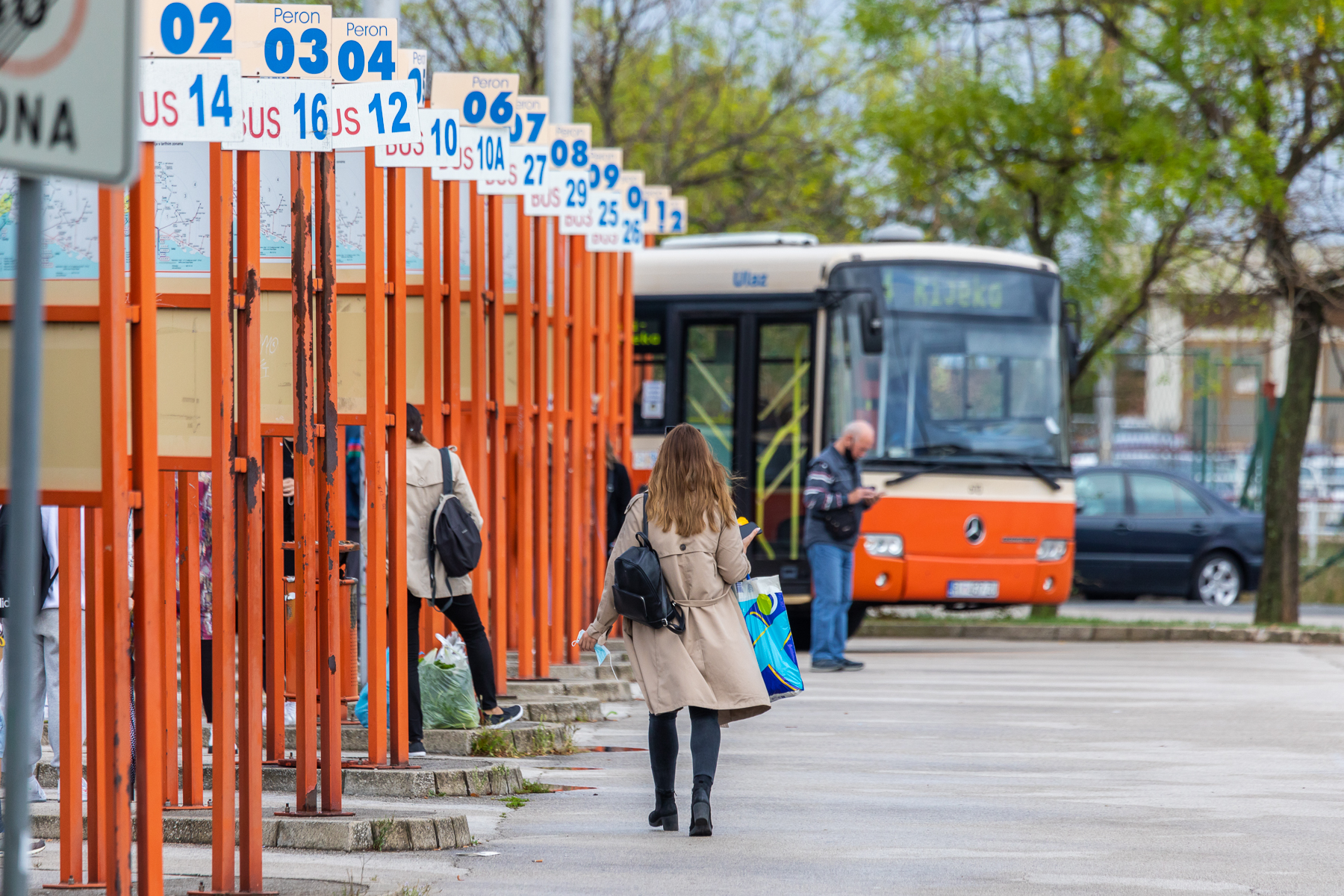 ilustrativna Autobusno stajalište Delta autotrolej -3