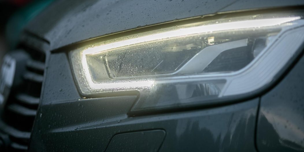 Dnevna svjetla na automobilima obavezna od 1. studenoga Dnevna svjetla na automobilima obavezna od 1. studenoga