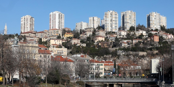 Pogled s Mrtvog kanala i Rječne na gradska naselja