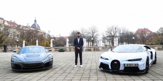 Mate Rimac i Christophe Piochon dočekuju francuskog predsjednika Emmanuela Macrona ispred hotela Esplanade
