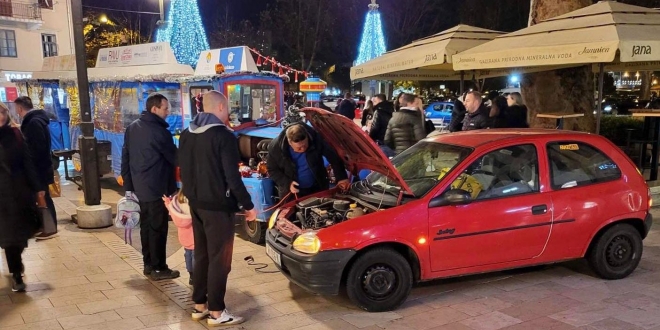 vlakić struja akumulator djed mraz