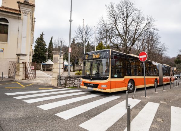 Ilustrativna Trsat autobus autotrolej-17