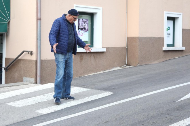 Neobični pješački prijelaz kod šibenske poliklinike zbunjuje pješake