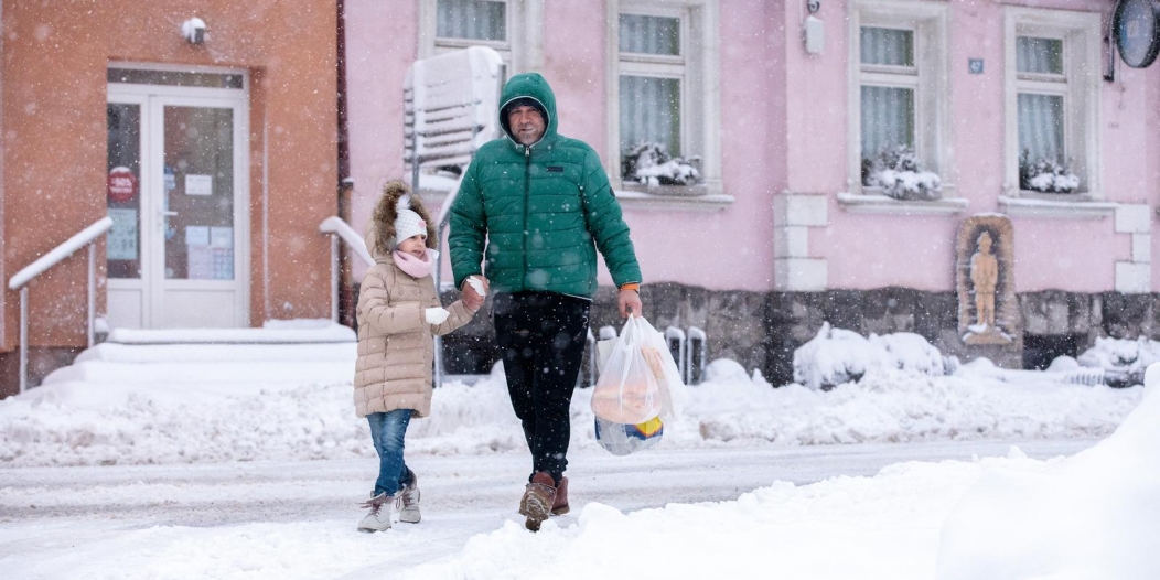 Prvi ovogodišji snijeg zabijelio je Gorski Kotar Prvi ovogodišji snijeg zabijelio je Gorski Kotar