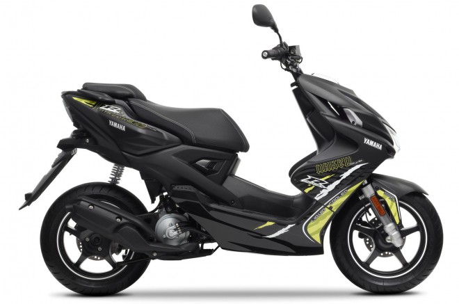 yamaha-aerox-r-naked-50-100853-234