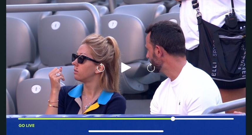 žena medvedev boje ukrajina screenshot žena medvedev boje ukrajina screenshot