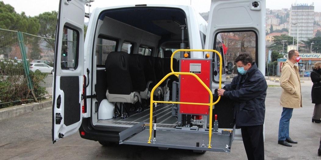 Autotroleju-donirano-novo-vozilo-za-prijevoz-osoba-s-invaliditetom-3 Autotroleju-donirano-novo-vozilo-za-prijevoz-osoba-s-invaliditetom-3