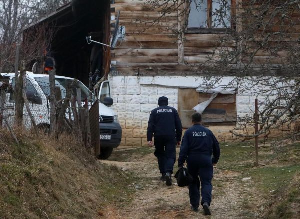 Pronađena dva beživotna tijela u mjestu Crni Potok kod Topuskog