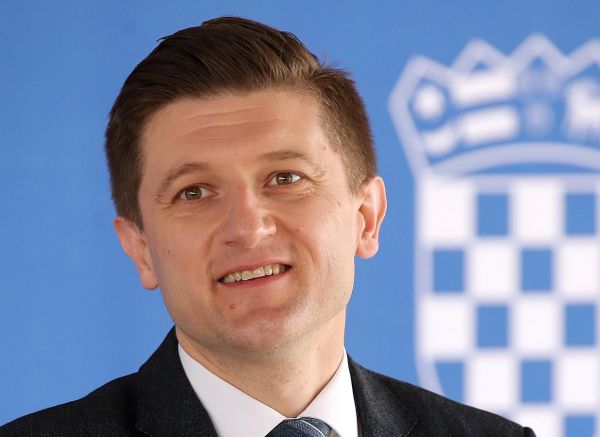 Zagreb: Ministar financija Zdravko Marić dao je izjavu za medije