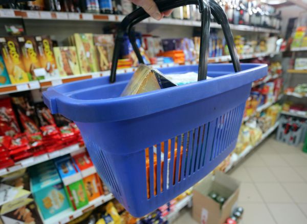Najavljeno smanjenje PDV-a na brojne proizvode i usluge, hranu, plin, higijenske uloške…