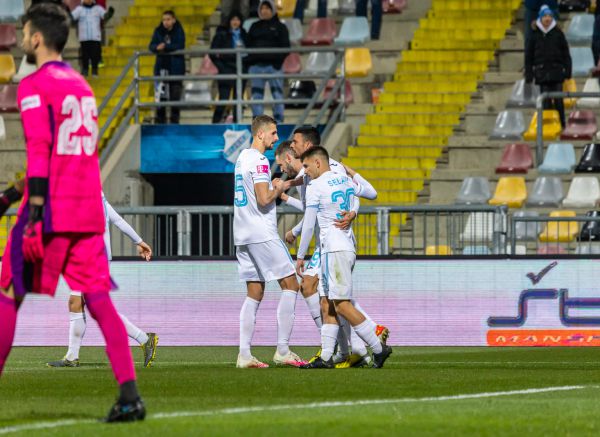 Utakmica Rijeka Slaven 5.3.-12
