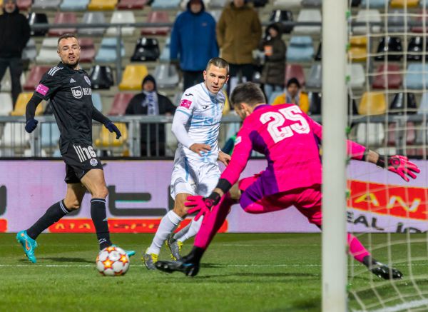 Utakmica Rijeka Slaven 5.3.-13
