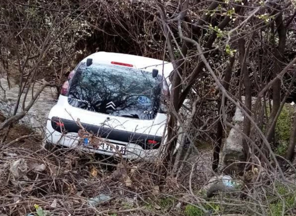 auto naslovna