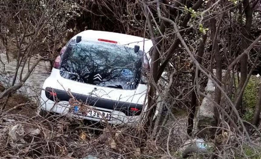 auto naslovna auto naslovna