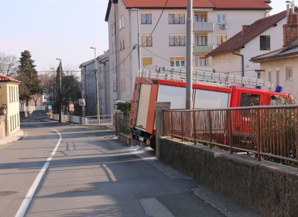 drenova požar dimnjak 13