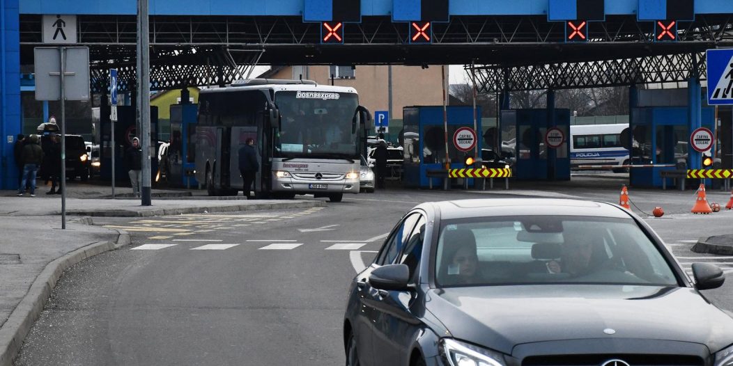 Slavonski Brod: Pojačan promet iz smjera BiH na graničnom prijelazu u Slavonskom Brodu
