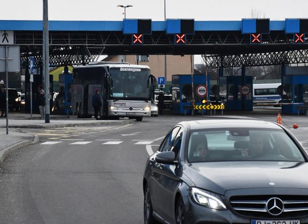 Slavonski Brod: Pojačan promet iz smjera BiH na graničnom prijelazu u Slavonskom Brodu