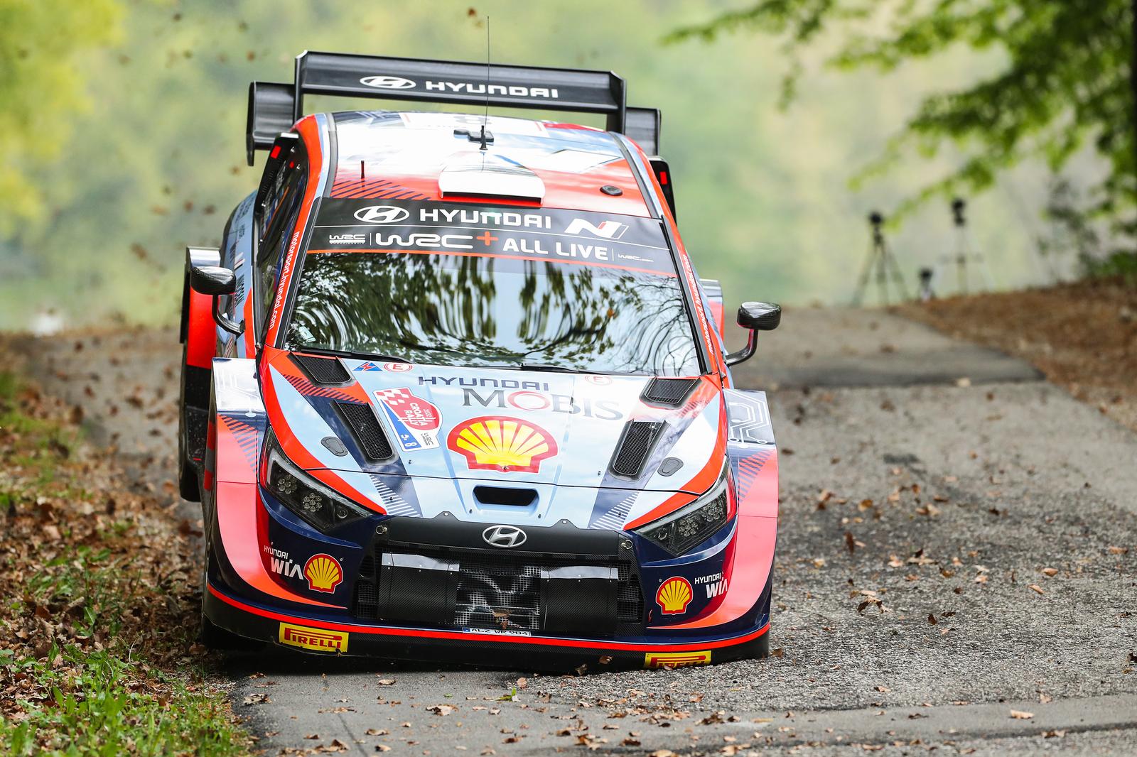 Krenula spektakularna utrka WRC Croatia Rally