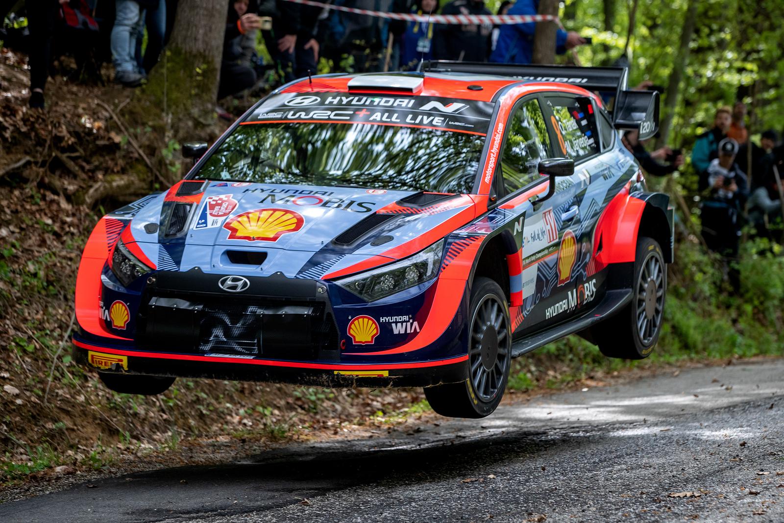 Krenula spektakularna utrka WRC Croatia Rally
