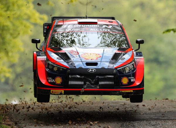 Krenula spektakularna utrka WRC Croatia Rally