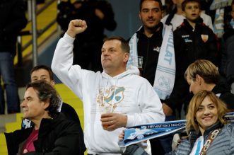 rijeka dinamo navijači 100422 17 rijeka dinamo navijači 100422 17
