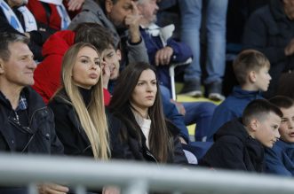 rijeka dinamo navijači 100422 1g rijeka dinamo navijači 100422 1g