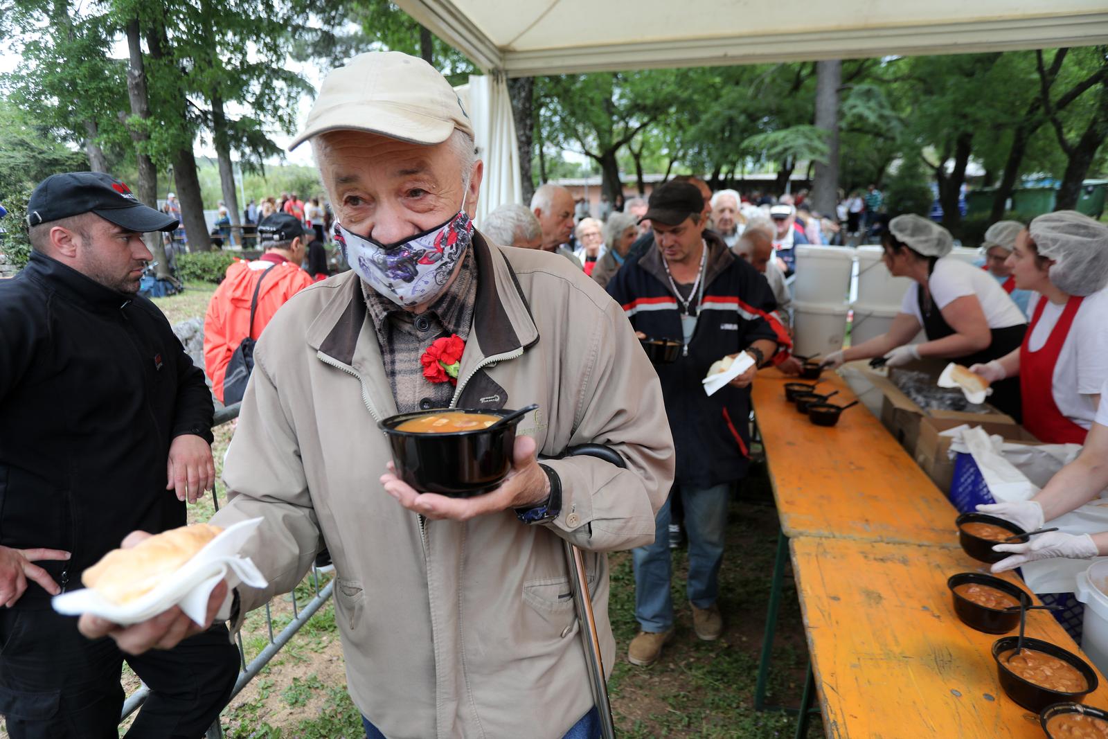 Tradicionalna proslava Praznika rada u organizaciji županijskog SDP-a ove godine održana je u Trsatu Tradicionalna proslava Praznika rada u organizaciji županijskog SDP-a ove godine održana je u Trsatu
