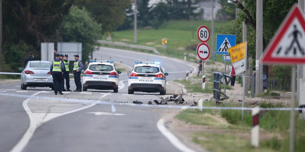 U prometnoj nesreći kod Velike Gorice poginule tri osobe U prometnoj nesreći kod Velike Gorice poginule tri osobe