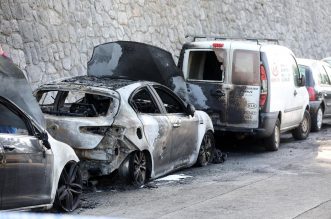 U Rijeci sinoć gorjelo šest automobila, očevid je u tijeku U Rijeci sinoć gorjelo šest automobila, očevid je u tijeku