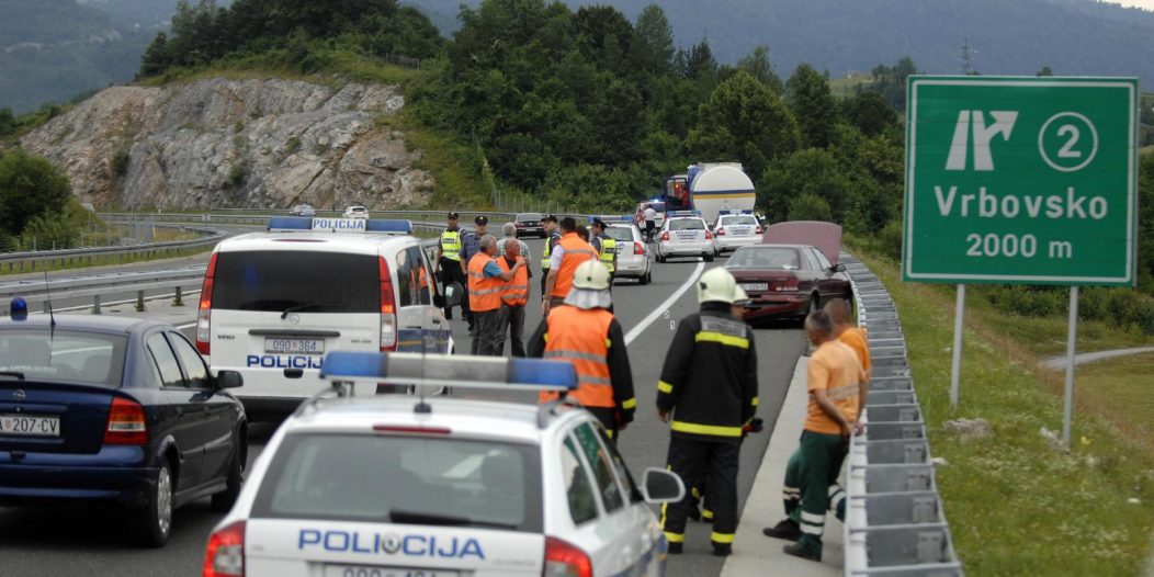 Bosiljevo: Jedna osoba poginula u prometnoj nesre?i na autocesti Bosiljevo: Jedna osoba poginula u prometnoj nesre?i na autocesti