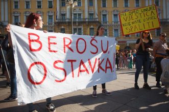Rijeka: Prosvjed Dosta! Uništavanja javnog zdravstva i ugrožavanja zdravlja žena! Rijeka: Prosvjed Dosta! Uništavanja javnog zdravstva i ugrožavanja zdravlja žena!