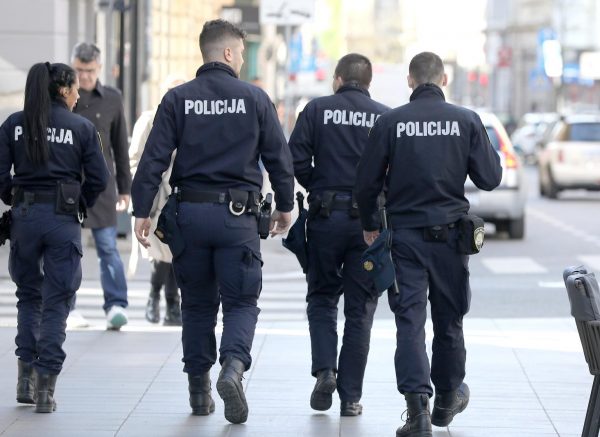 Zagreb: Policajci u ophodnji
