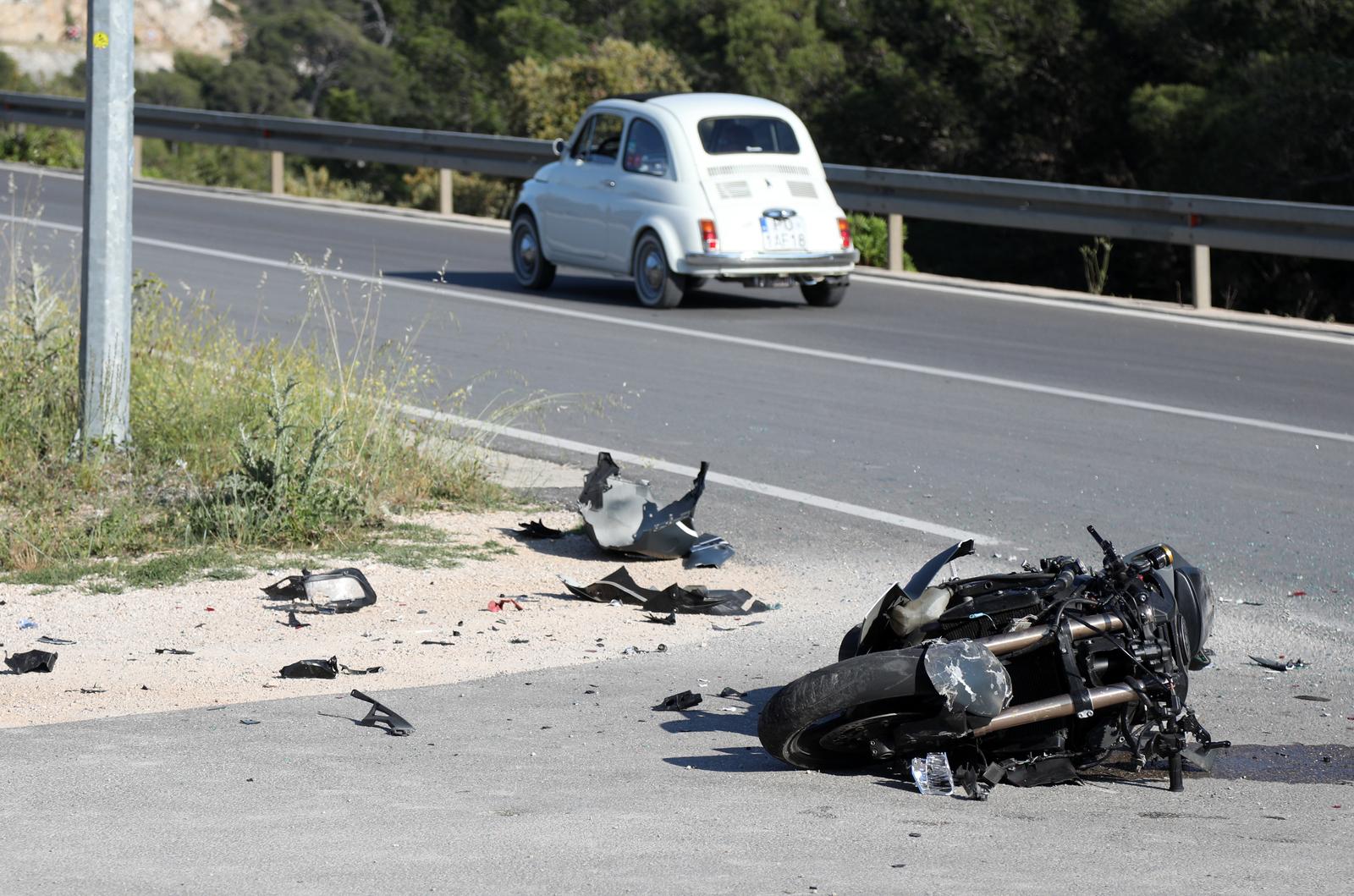 U prometnoj nereći kod Brodarice teško stradao motociklist U prometnoj nereći kod Brodarice teško stradao motociklist