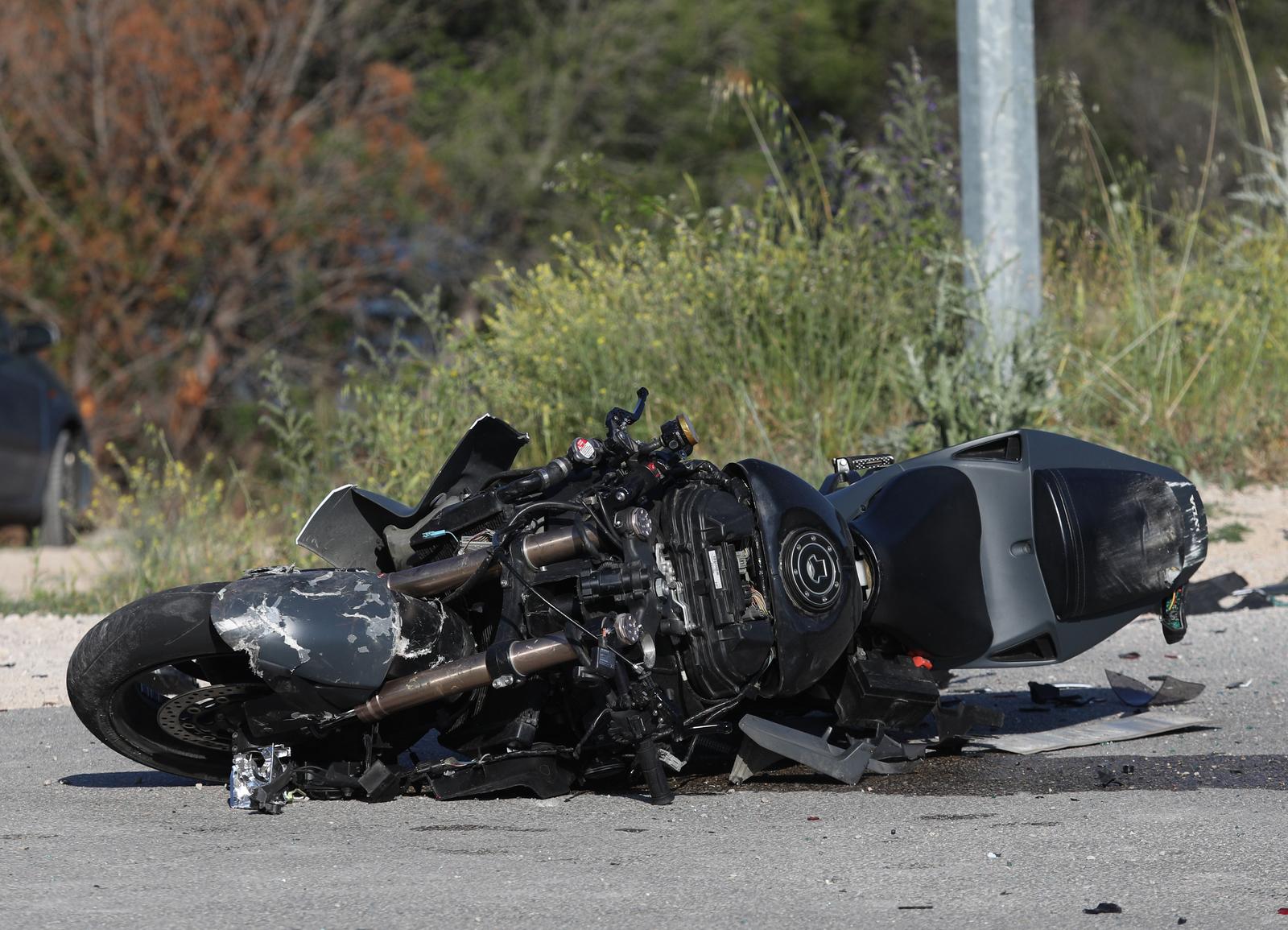 U prometnoj nereći kod Brodarice teško stradao motociklist U prometnoj nereći kod Brodarice teško stradao motociklist