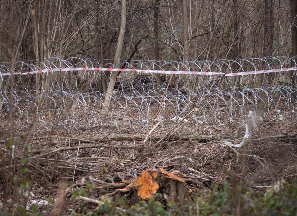 Grdanjci: Bodljikava ica na dravnoj granici kod potoka Bregana