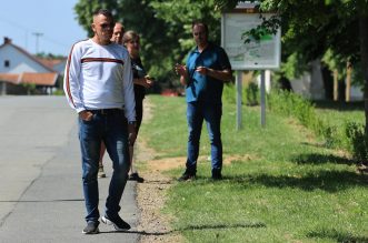 Našice: Muškarac ubio djevojku pa pokušao počiniti samoubojstvo Našice: Muškarac ubio djevojku pa pokušao počiniti samoubojstvo