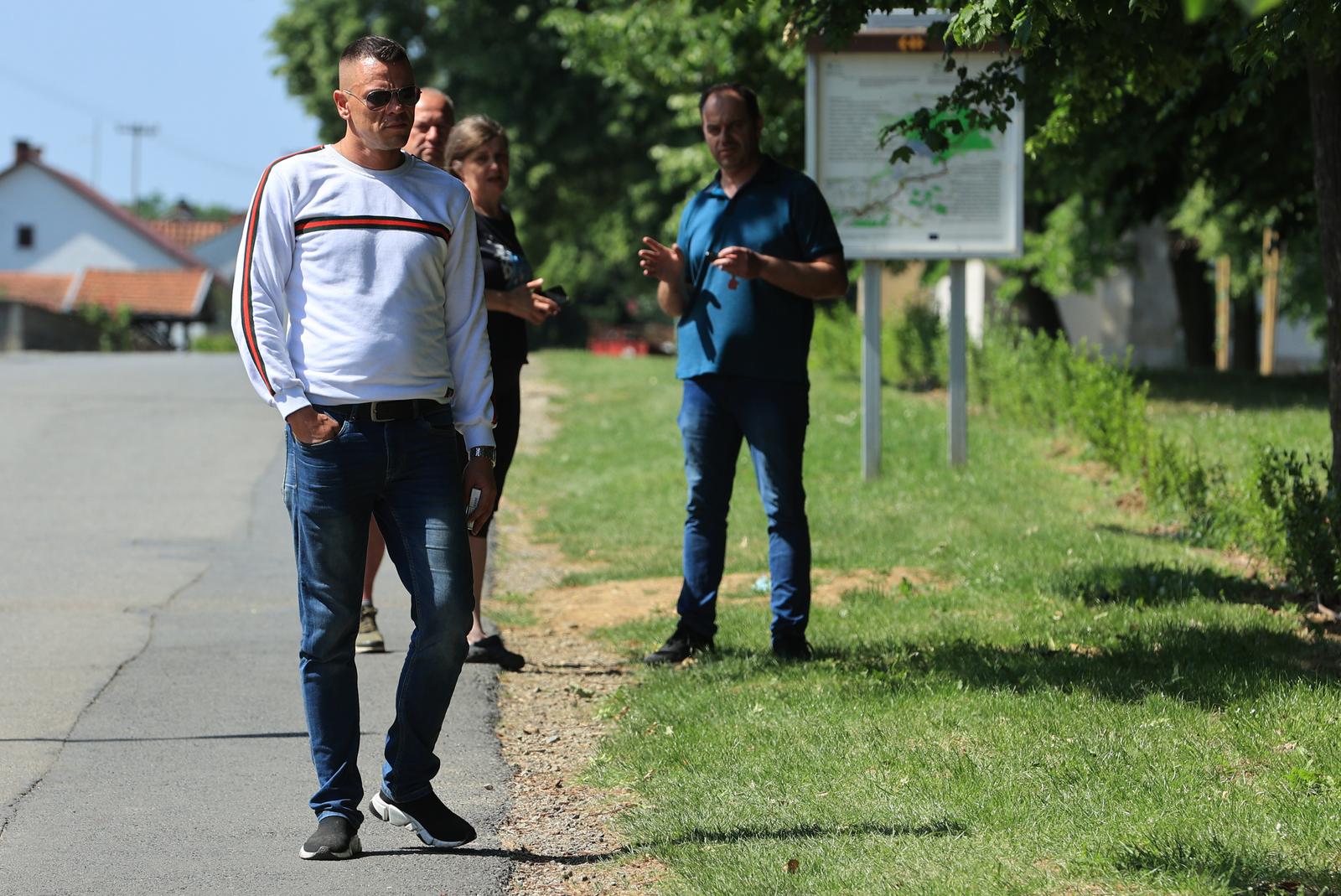 Našice: Muškarac ubio djevojku pa pokušao počiniti samoubojstvo Našice: Muškarac ubio djevojku pa pokušao počiniti samoubojstvo