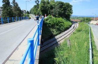 Našice: Muškarac ubio djevojku pa pokušao počiniti samoubojstvo Našice: Muškarac ubio djevojku pa pokušao počiniti samoubojstvo