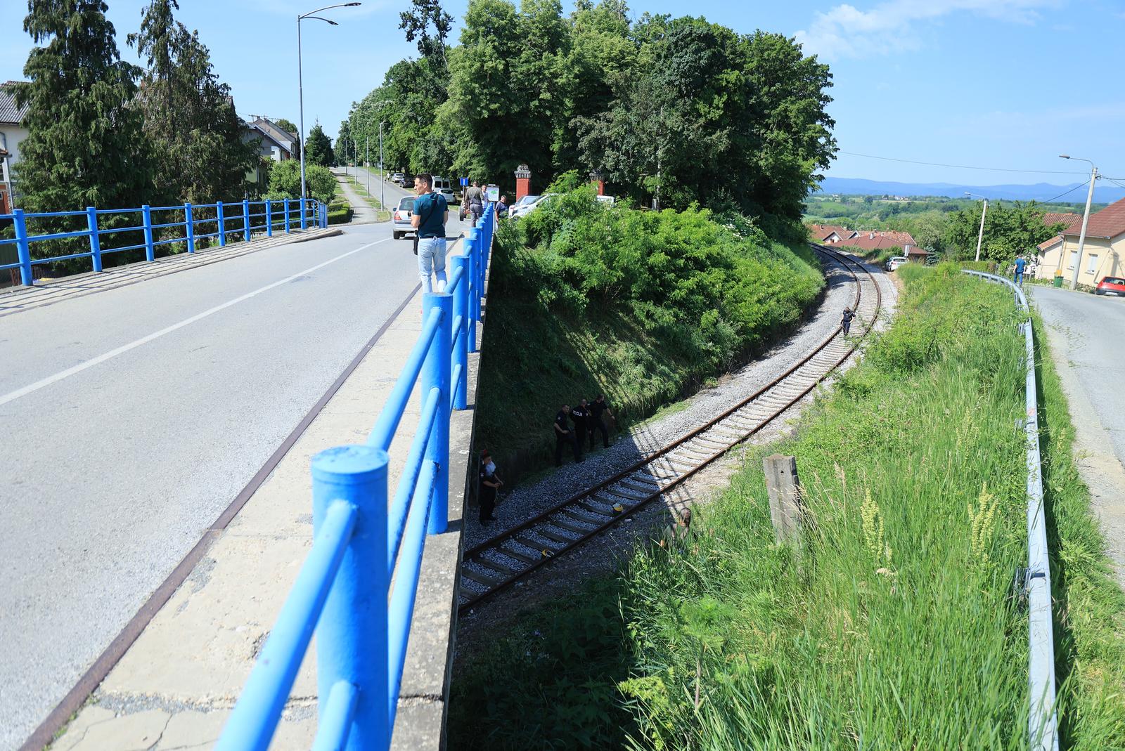 Našice: Muškarac ubio djevojku pa pokušao počiniti samoubojstvo Našice: Muškarac ubio djevojku pa pokušao počiniti samoubojstvo