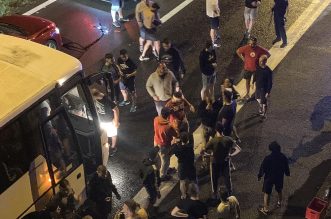 Zagreb: Torcida na povratku na autocesti napala policiju koja je uzvratila vatrenim oružjem Zagreb: Torcida na povratku na autocesti napala policiju koja je uzvratila vatrenim oružjem
