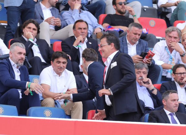 Split: Stadion Poljud,  Finale Hrvatskog nogometnog kupa HNK Hajduk – HNK Rijeka, svečana loža