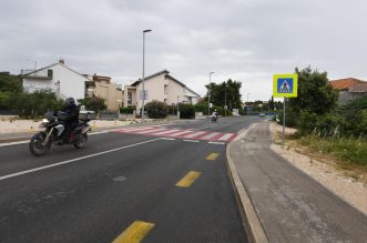 Šibenik: Mjesto nesreće gdje je pijani vozač ozlijedio dvije djevojke Šibenik: Mjesto nesreće gdje je pijani vozač ozlijedio dvije djevojke