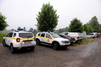 Pripadnici HGSS-a nedaleko Slunja organiziraju potragu za nestalom Cessnom Pripadnici HGSS-a nedaleko Slunja organiziraju potragu za nestalom Cessnom