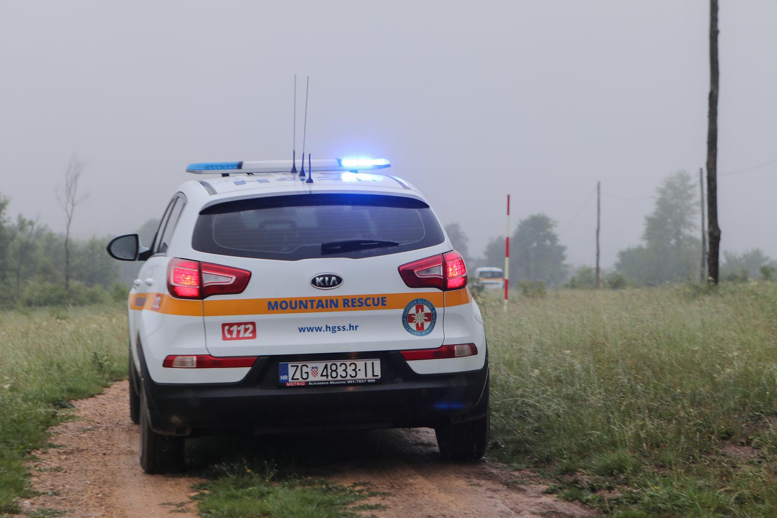 Potraga za nestalim zrakoplovom Cessna na području Rakovice Potraga za nestalim zrakoplovom Cessna na području Rakovice