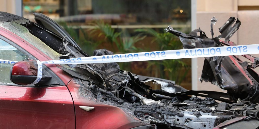 Zapalio se automobil u zagreba?koj Marti?evoj ulici Zapalio se automobil u zagreba?koj Marti?evoj ulici